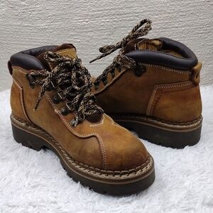 Colorado Brown Leather Round Toe Lace Up Low Rugged Heel Hiking Ankle Boot